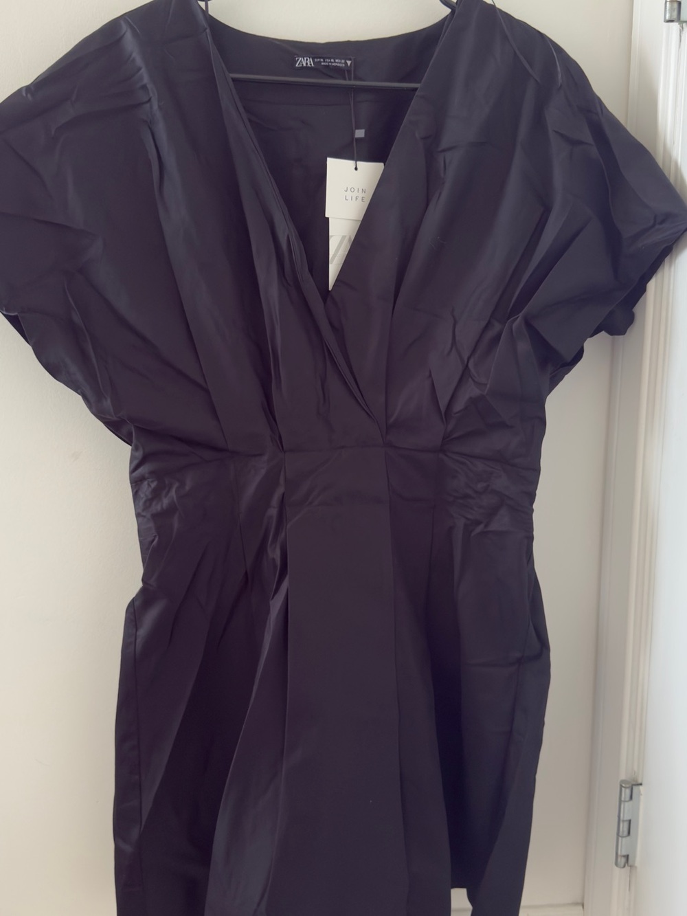 Zara Black V-Neck Short Sleeve Dress
